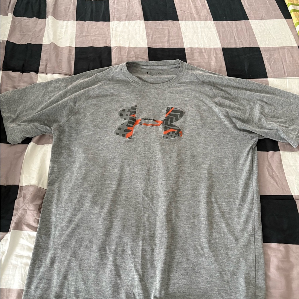 Under Armour Gray and Orange Men's Lightweight SS Tee
